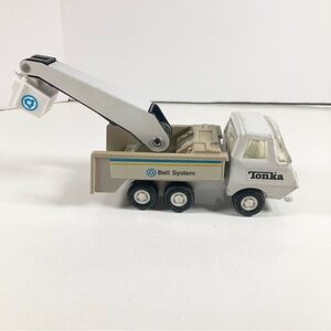 Tonka Bell System Crane Metal Truck Toy Vintage